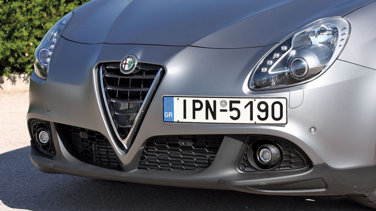 Alfa romeo giulietta vs nissan juke #9