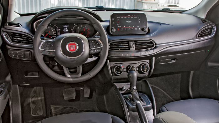 Σύγχρονη και κομψή είναι η εικόνα στο εσωτερικό του Fiat Tipo Station Wagon , με την ποιότητα να ικανοποιεί.