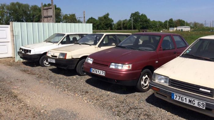 Αυτοκίνητα Lada πωλούνται σε λίγες μόνο χώρες της Ευρωπαϊκής Ένωσης όπως η Γερμανία, η Ουγγαρία, η Σλοβακία και η Βουλγαρία.