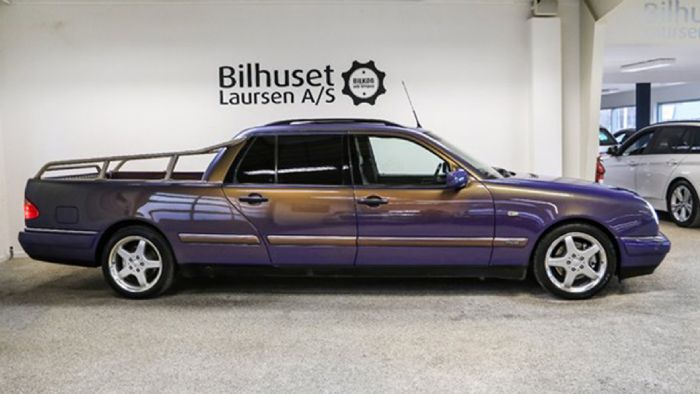 Οι Δανοί πήραν μια E280 station wagon του 1999 (γενιά W210) και την μετέτρεψαν σε ένα pick-up. Για να συμβεί αυτό και για να είναι το αυτοκίνητο …διπλοκάμπινο, έπρεπε να «ξεχειλώσει» κατά περίπου 75 εκατοστά.