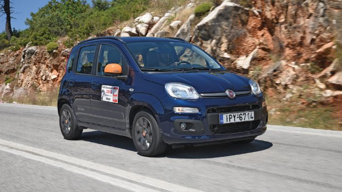 Το Fiat Panda είναι το μόνο diesel αυτοκίνητο της κατηγορίας και διατίθεται επίσης ως βενζινοκίνητο και φυσικού αερίου.
