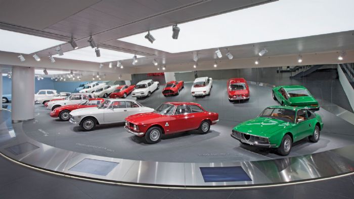 Στο μουσείο της Alfa Romeo αναπαύονται όλα τα μοντέλα της, από τα πιο παλιά έως και τα πιο σύγχρονα.