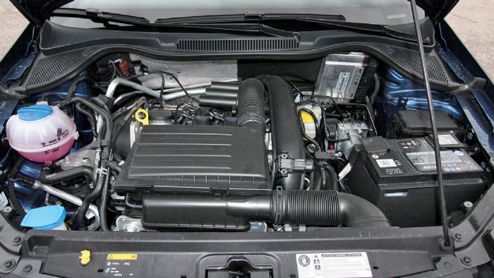 Ο 1.400άρης turbo του Polo BlueGT συνδυάζει τις γρήγορες επιδόσεις, με την χαμηλή με βάση τα δεδομένα της δύναμής του, κατανάλωση.