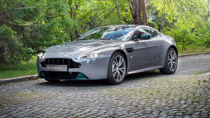 Το τελευταίο δημιούργημα του τμήματος «Q» παραγγέλθηκε από την Aston Martin Στοκχόλμης και ονομάζεται Aston Martin V8 Vantage S «Swedish Forest Edition». 