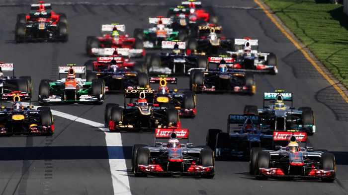 Αποφασίστηκε να μην ισχύσει για τη νέα χρονιά ο κανονισμός των διπλών βαθμών στον τελευταίο αγώνα της F1 και οι στατικές επανεκκινήσεις μετά το Αυτοκίνητο Ασφαλείας.