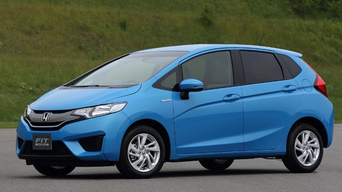 Η νέα γενιά του Honda Jazz κερδίζει σε δυναμισμό και παράλληλα, διατηρεί το 1 όγκου αμάξωμα, που χαρακτήρισε όλες τις γενιές του.