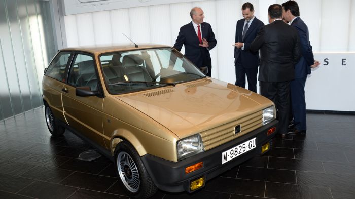 Ο Βασιλιάς Φίλιππος ο 6ος της Ισπανίας συνάντησε στο εργοστάσιο Martorell, το πρώτο του αυτοκίνητο, ένα SEAT Ibiza του 1986.