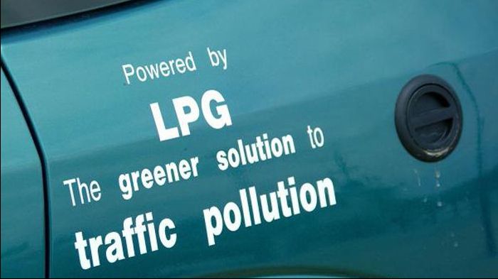 Δεν θα ισχύσει το τέλος των 75 ευρώ για τα οχήματα στα οποία εγκαθίσταται σύστημα LPG ή CNG.