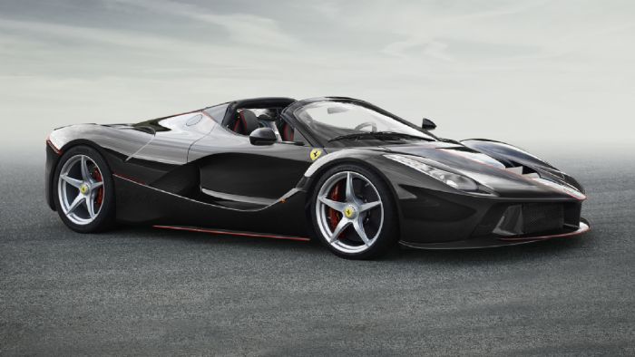 Η GTR Motors από το Ντουμπάι έχει στην κατοχή της μία Ferrari LaFerrari Aperta. Πόσα λεφτά ζητάει για να την πουλήσει; Ούτε λίγο ούτε πολύ, 6,5 εκ. ευρώ!