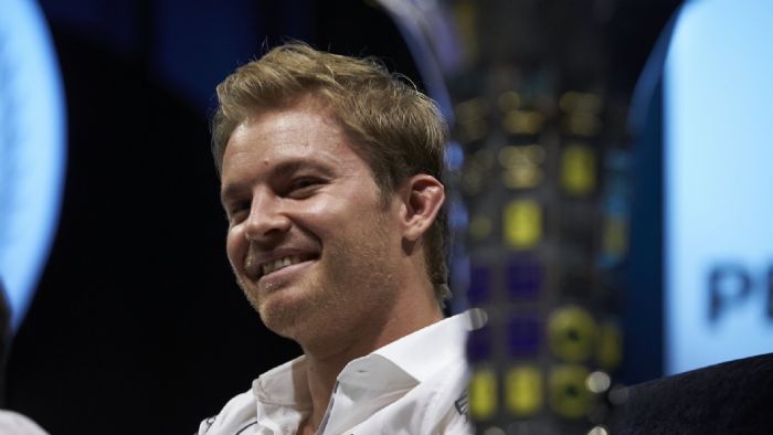 Αποχωρεί «βασιλιάς» της Formula 1 ο Nico Rosberg, αμέσως μετά την κατάκτηση του πρωταθλήματος.