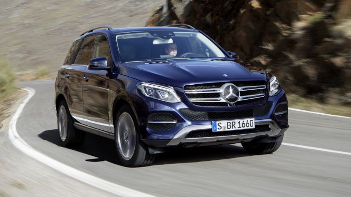 Κορυφαία οδική συμπεριφορά υπόσχεται η Mercedes καθώς έχει εξοπλίσει την GLE με όλα τα σύγχρονα τενχολογικά βοηθήματα. 