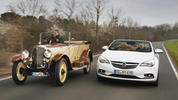 Συνοδεία του Opel Cascada, το 4θέσιο Opel 8/25 PS μεταφέρει τη λάμψη της δεκαετίας του 1920.