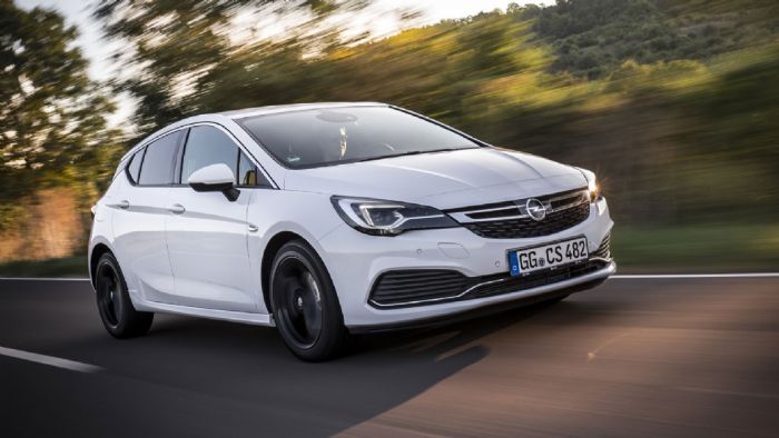 Διαθέσιμο γίνεται στη χώρα μας το Opel Astra με Adaptive Cruise Control. Μάθετε για ποιες εκδόσεις ισχύει.