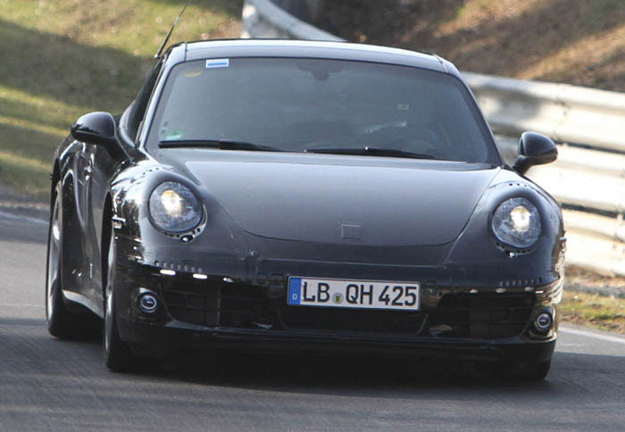 H νέα Porsche 911 σε δοκιμές εξέλιξης στο Νίρμπουργκρινγκ 
