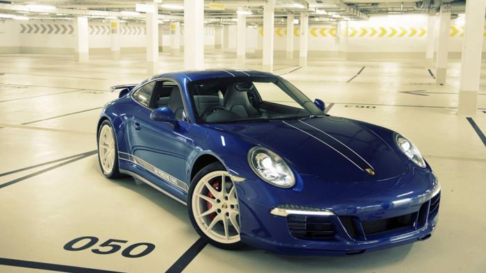 H Porsche ανακοίνωσε μια ειδική έκδοση της 911 Carrera 4S, με πολλά στοιχεία εξατομίκευσης, για να πανηγυρίσει τους 5 εκατ. θαμαστές στα μέσα κοινωνικής δικτύωσης.