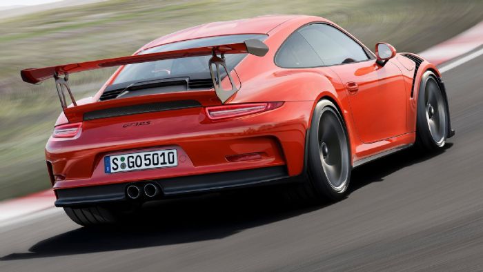 Η ανανεωμένη εκδοχή της Porsche 911 GT3 RS (στη φωτό η σημερινή) φαίνεται πως θα έχει ισχύ 525 ίππων και μεγαλύτερο ατμοσφαιρικό κινητήρα 4,2 λίτρων.