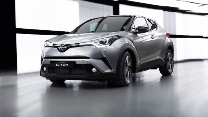 Σε συνέντευξή του ο αρχιμηχανικός του Toyota C-HR, Hiro Koba, αποκάλυψε πως η εταιρεία σκέφτεται το ενδεχόμενο μιας «καυτής» έκδοσης του νέου crossover.