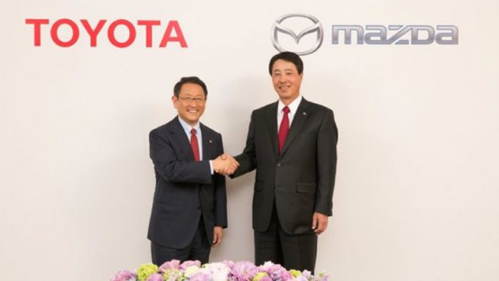 Τα χέρια έδωσαν Toyota και Mazda σε μία συμμαχία από την οποία περιμένουμε με αγωνία τα πρώτα αποτελέσματα.