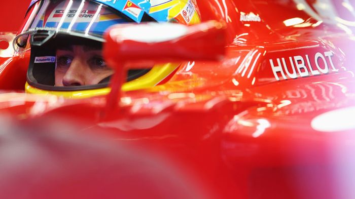 Ο Fernando Alonso σημείωσε τον καλύτερο χρόνο στην πίστα της Circuit de Catalunya, ενώ μόλις 0,2 δευτερόλεπτα πίσω του βρέθηκε το δεύτερο μονοθέσιο της «κόκκινης ομάδας». 