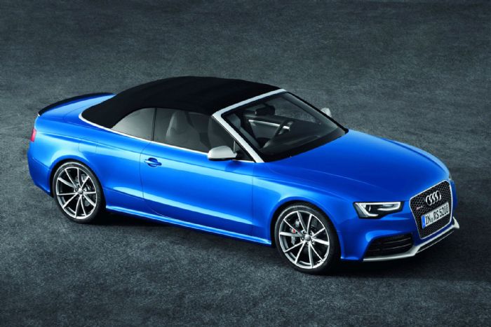 Από τις αρχές του 2013 θα ξεκινήσουν οι πωλήσεις του νέου Audi RS5 Cabrio και η τιμή του θα ξεκινάει από 88.500 ευρώ.