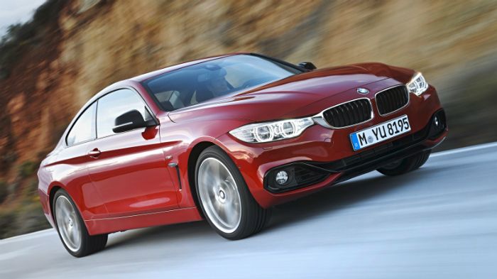 Το μεσαίο κουπέ της BMW διατηρεί πιο δυναμικές σχεδιαστικές γραμμές σε σύγκριση με τη σεντάν έκδοση.