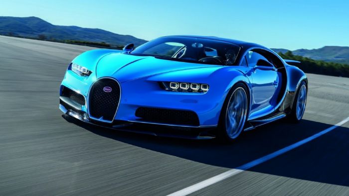 Ο επικεφαλής της Bugatti λέγεται πως εκμυστηρεύθηκε πως η Chiron μπορεί να πάει από τη στάση στα 250 μίλια/ώρα (402 χλμ./ώρα) και ακολούθως να ακινητοποιηθεί, σε λιγότερα από 60 δευτερόλεπτα. 