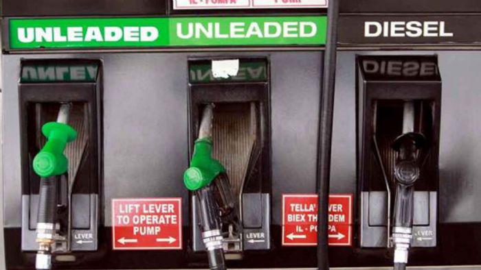 Βενζίνη ή ντίζελ; Η αιώνια ερώτηση.
