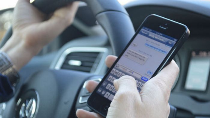 Δείτε στοιχεία της έρευνας σχετικά με την «6η αίσθηση» και τις καταστροφικές συνέπειες της χρήσης του κινητού στην οδήγηση.