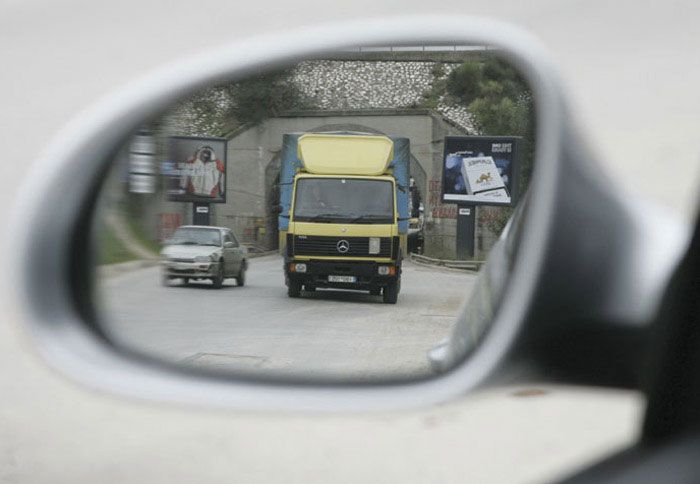 Οι καθρέφτες ενός αυτοκινήτου αποτελούν βασικό σύμμαχο του οδηγού κατά τη διάρκεια της οδήγησής του.