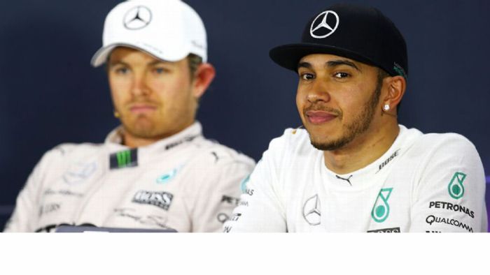 Συνοφρυωμένος ο Rosberg στην συνέντευξη τύπου.