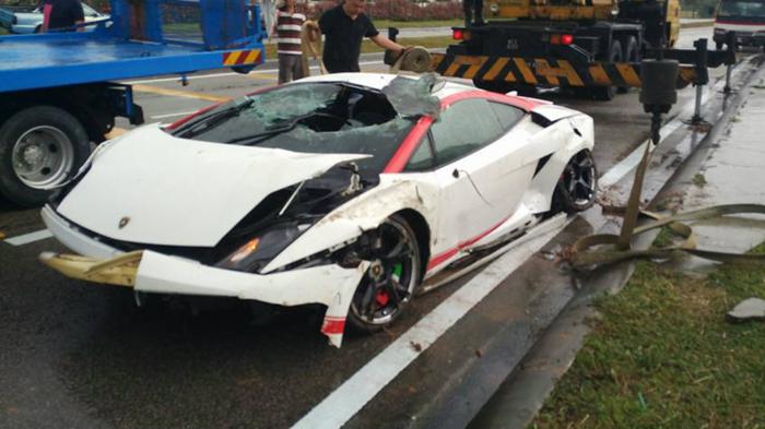 Τι άλλο αποτέλεσμα μπορεί να περίμεναν οι γονείς του 18χρονου, που έλαβε για δώρο γενεθλίων μια Lamborghini Gallardo;