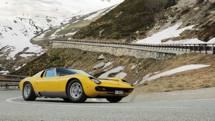 50 χρόνια μετά το λανσάρισμα της Miura, η Lamborghini έβγαλε από το μουσείο της τρεις και της έβαλε να κάνουν ξανά τη διαδρομή της ταινίας του 1969 «The Italian Job» (Ληστεία αλά ιταλικά). 