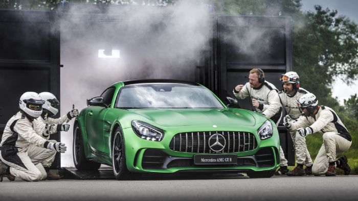Το «Beast from the Green Hell» (Κτήνος από την Πράσινη Κόλαση) μόλις απελευθερώθηκε από το κλουβί του. Ποιες είναι οι επόμενες κινήσεις της Mercedes-AMG για την GT οικογένεια;