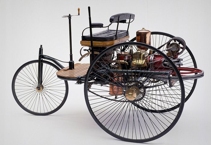Το Benz Patent Motor Car του 1886 είναι το πρώτο αυτοκίνητο της ιστορίας της εταιρείας.