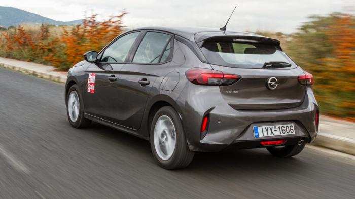 Ευχάριστη οδηγική αίσθηση δίνει το Opel Corsa, η ανάρτηση του οποίου φιλτράρει με άνεση τις ανωμαλίες του δρόμου.