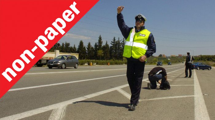 Τι λέτε όμως εσείς; Αν τα πρόστιμα είναι υψηλά, είναι απάνθρωπα, ή απλά αφορμή να κόψουμε ότι κακές (και παράνομες) συνήθειες έχουμε; Τι λέτε όμως εσείς; Αν τα πρόστιμα είναι υψηλά, είναι απάνθρωπα, ή απλά αφορμή να κόψουμε ότι κακές (και παράνομες) συνήθειες έχουμε;