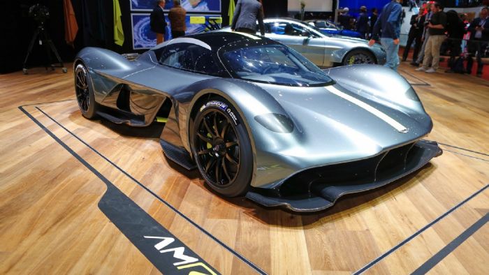 Η Aston Martin θα σαρώσει τρισδιάστατα τα σώματα όσων παρήγγειλαν το επερχόμενο hypercar της, τη Valkyrie, ώστε να τους φτιάξει την ιδανική θέση οδήγησης.