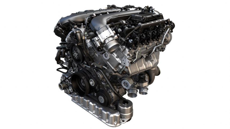 O W12 κινητήρας αποδίδει 608 ίππους και 900 Nm ροπής, με το 0-100 χλμ/ώρα να ολοκληρώνεται σε 4,1 δλ. 