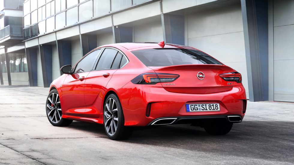 Η Opel δεν έχει ανακοινώσει ακόμα νούμερα επιδόσεων, ενώ οι άνθρωποί της λένε πως δουλεύουν και σε μία έκδοση diesel.