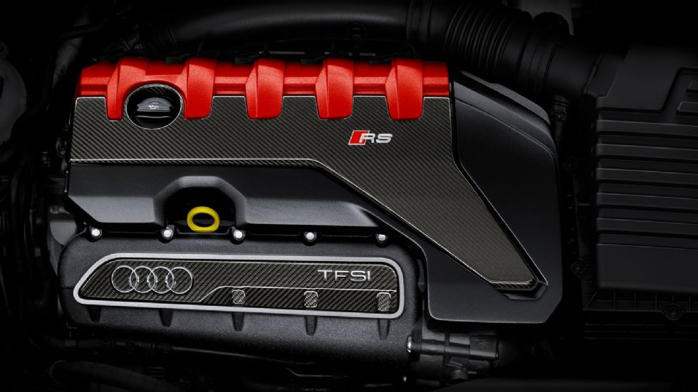 Η Audi με το πεντακύλινδρο σύνολο κερδίζει από το 2010 και μετά συνεχώς το βραβείο «International Engine of the Year» στην κατηγορία. Επτά φορές σερί δεν είναι και λίγο…