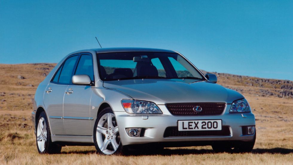 Lexus IS πρώτης γενιάς: 1999-2005