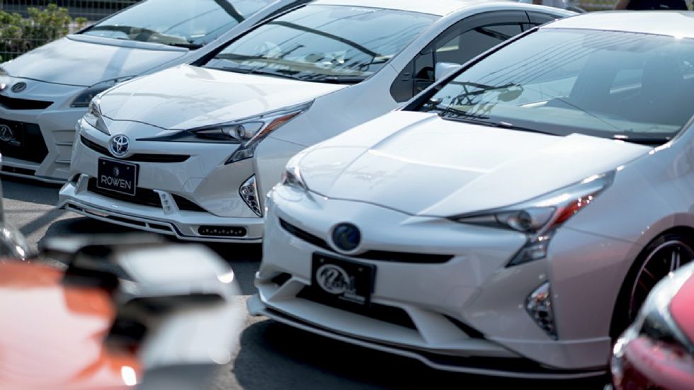 Κάποια από τα Prius ανήκουν σε επώνυμους βελτιωτικούς οίκους της Ιαπωνίας.
