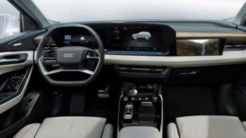      Audi Q6 e-tron 