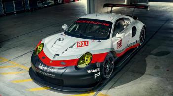  Porsche 911 RSR