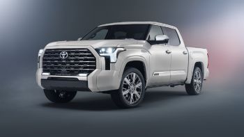 Tundra Capstone:    Pick-Up  Toyota (+vid)