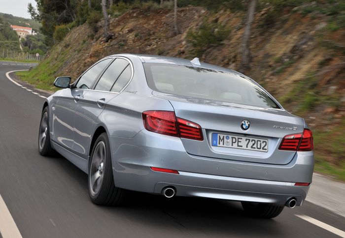 http://www.autotriti.gr/jpg/autotriti/390/NEWS/BMW32123.jpg