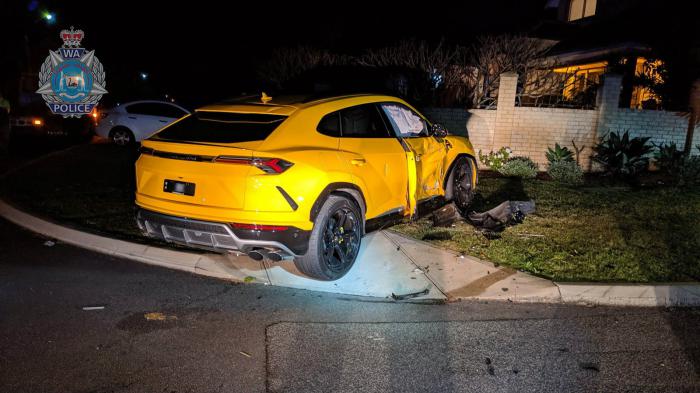 14χρονος στουκάρει Lamborghini Urus με κλεμένο Subaru
