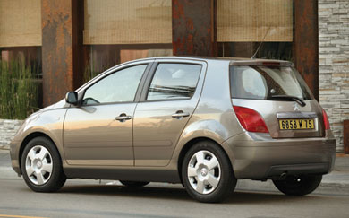 http://www.autotriti.gr/jpg/autotriti/390/themata/2004_11/kat02.jpg
