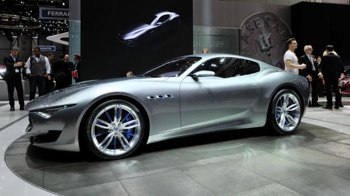 H Maserati Alfieri πατά στην πλατφόρμα των Ghibli και Quattroporte, ενώ εφοδιάζεται με τον 3λιτρο V6 της εταιρείας.