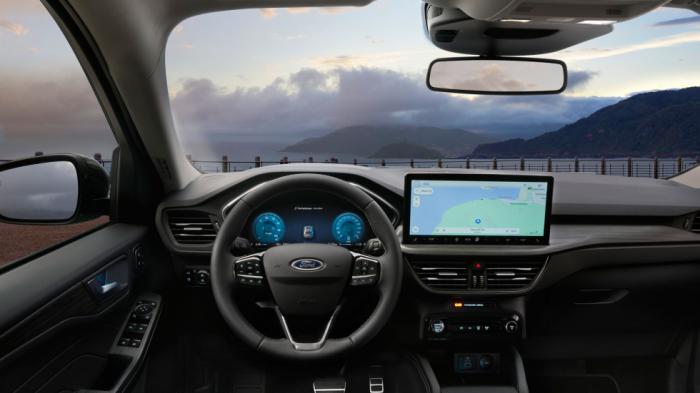 Η ανανέωση του Ford Kuga έφερε μία τεράστια touchscreen 13,2 ιντσών, καθώς και νέο σύστημα infotainment SYNC 4. 